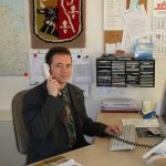 Foto von Detlef Kohrt am Schreibtisch